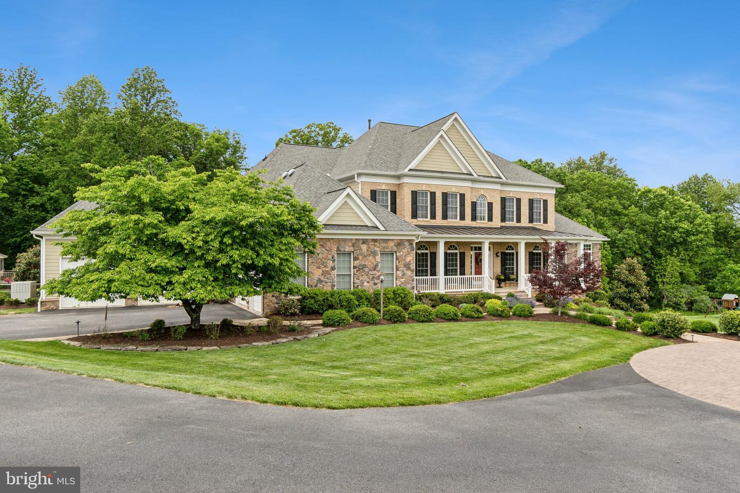 18503 PARK MEADOW CT, LEESBURG, Virginia 20175, 6 Bedrooms Bedrooms, ,7 BathroomsBathrooms,Residential,For sale,18503 PARK MEADOW CT,VALO2096348 MLS # VALO2096348