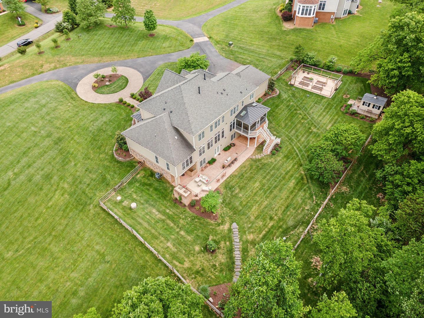 18503 PARK MEADOW CT, LEESBURG, Virginia 20175, 6 Bedrooms Bedrooms, ,7 BathroomsBathrooms,Residential,For sale,18503 PARK MEADOW CT,VALO2096348 MLS # VALO2096348