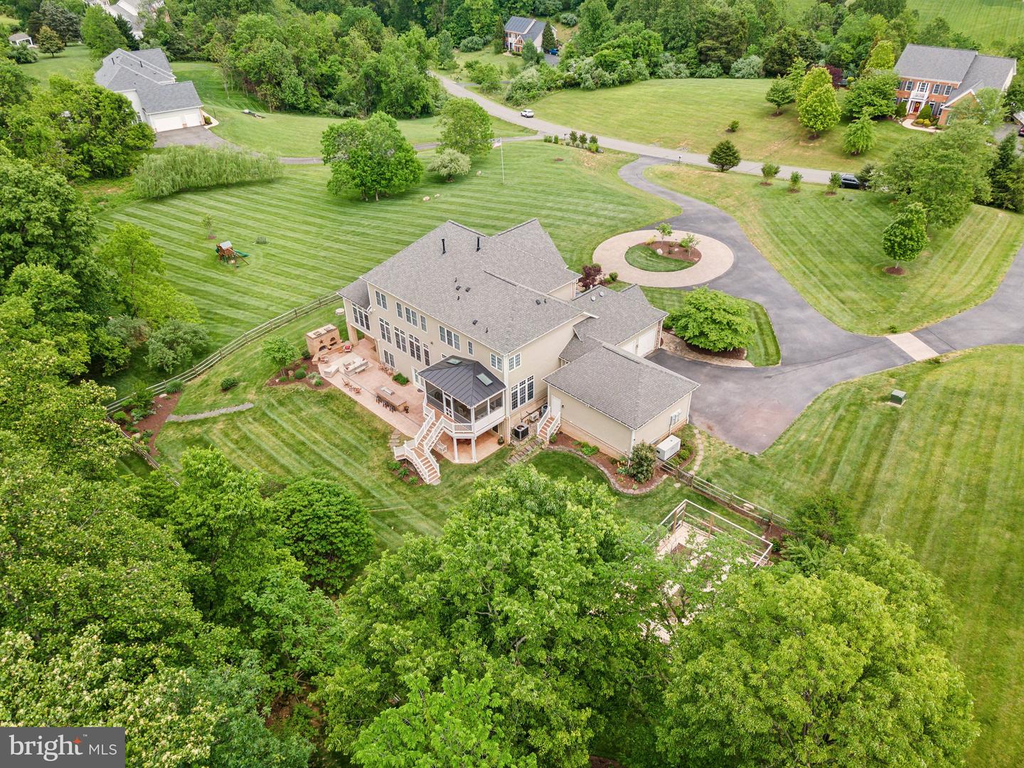 18503 PARK MEADOW CT, LEESBURG, Virginia 20175, 6 Bedrooms Bedrooms, ,7 BathroomsBathrooms,Residential,For sale,18503 PARK MEADOW CT,VALO2096348 MLS # VALO2096348
