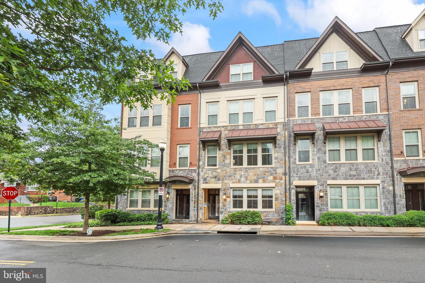 1334 S QUINN ST, ARLINGTON, Virginia 22204, 3 Bedrooms Bedrooms, ,3 BathroomsBathrooms,Residential,For sale,1334 S QUINN ST,VAAR2057424 MLS # VAAR2057424