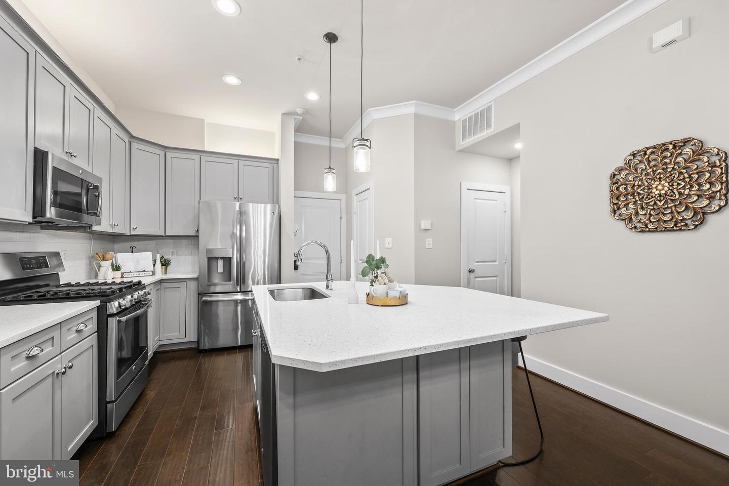 1334 S QUINN ST, ARLINGTON, Virginia 22204, 3 Bedrooms Bedrooms, ,3 BathroomsBathrooms,Residential,For sale,1334 S QUINN ST,VAAR2057424 MLS # VAAR2057424