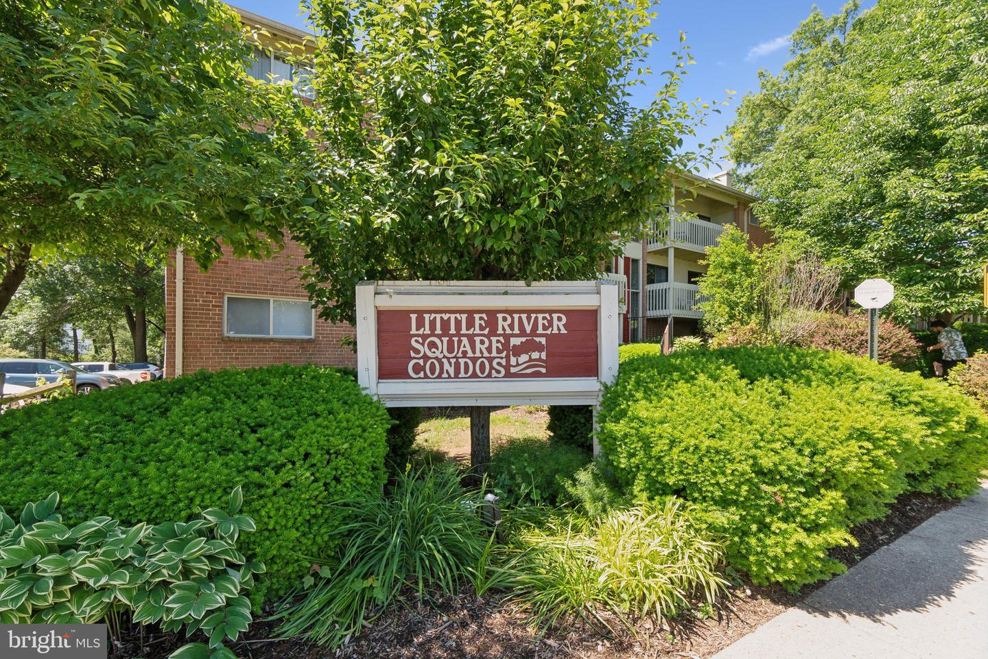 7419 LITTLE RIVER TPKE #202, ANNANDALE, Virginia 22003, 2 Bedrooms Bedrooms, ,1 BathroomBathrooms,Residential,For sale,7419 LITTLE RIVER TPKE #202,VAFX2240834 MLS # VAFX2240834