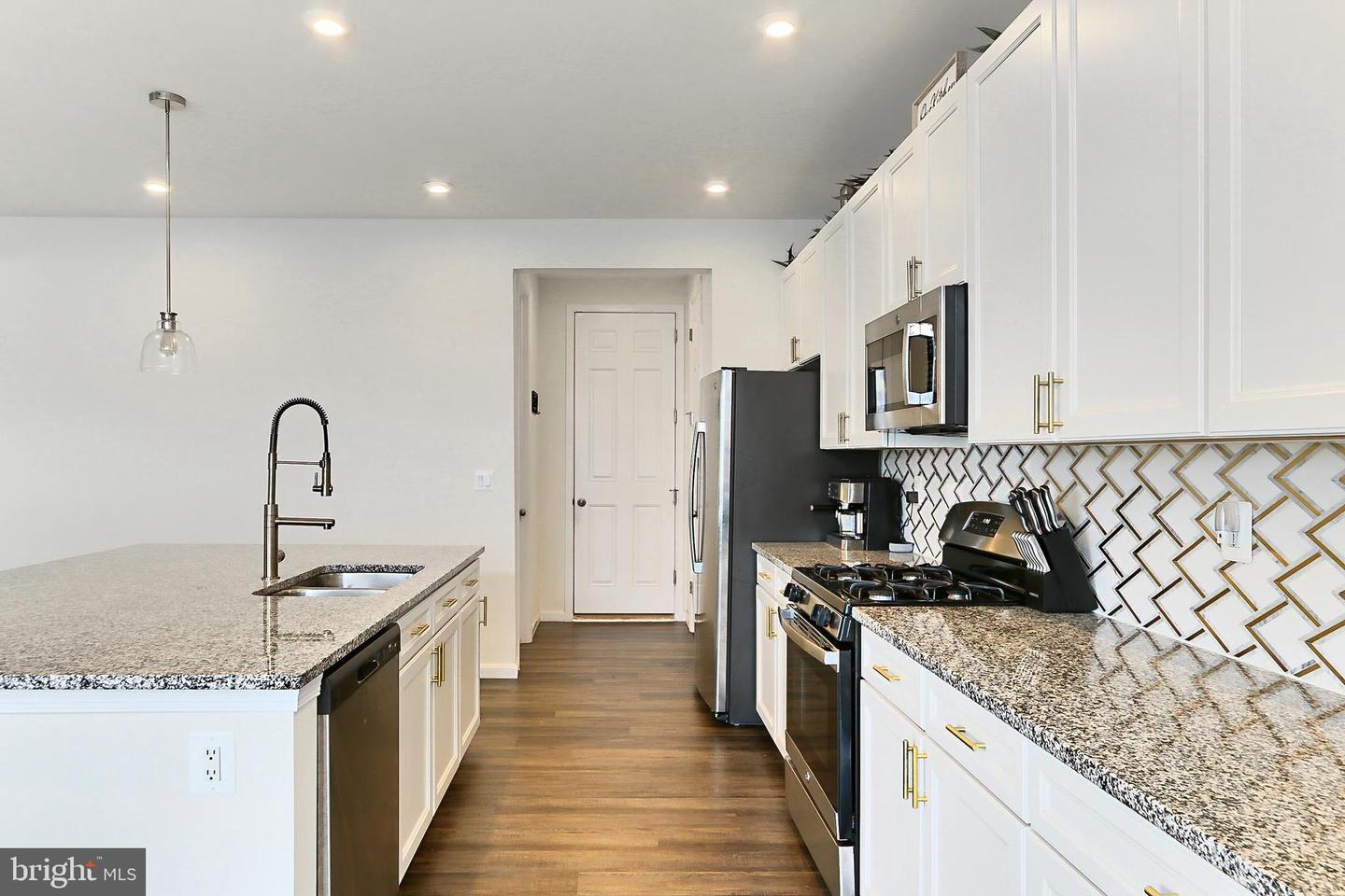 2020 CAPTAIN DR, FREDERICKSBURG, Virginia 22408, 4 Bedrooms Bedrooms, ,2 BathroomsBathrooms,Residential,For sale,2020 CAPTAIN DR,VASP2033138 MLS # VASP2033138
