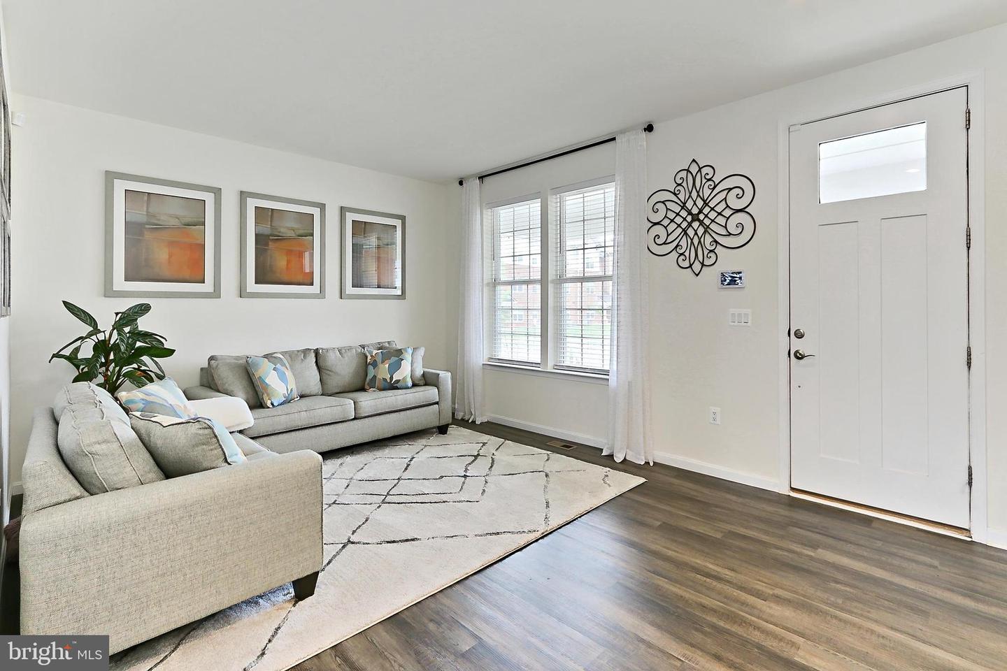 2020 CAPTAIN DR, FREDERICKSBURG, Virginia 22408, 4 Bedrooms Bedrooms, ,2 BathroomsBathrooms,Residential,For sale,2020 CAPTAIN DR,VASP2033138 MLS # VASP2033138