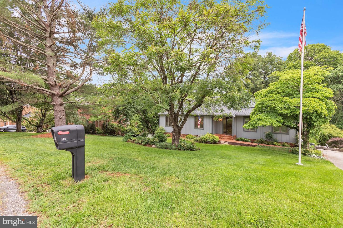 115 LAFAYETTE PL, FOREST, Virginia 24551, 3 Bedrooms Bedrooms, ,2 BathroomsBathrooms,Residential,For sale,115 LAFAYETTE PL,VABV2000210 MLS # VABV2000210