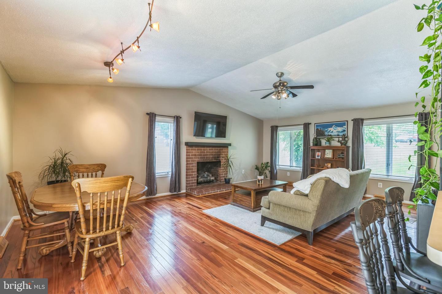 115 LAFAYETTE PL, FOREST, Virginia 24551, 3 Bedrooms Bedrooms, ,2 BathroomsBathrooms,Residential,For sale,115 LAFAYETTE PL,VABV2000210 MLS # VABV2000210