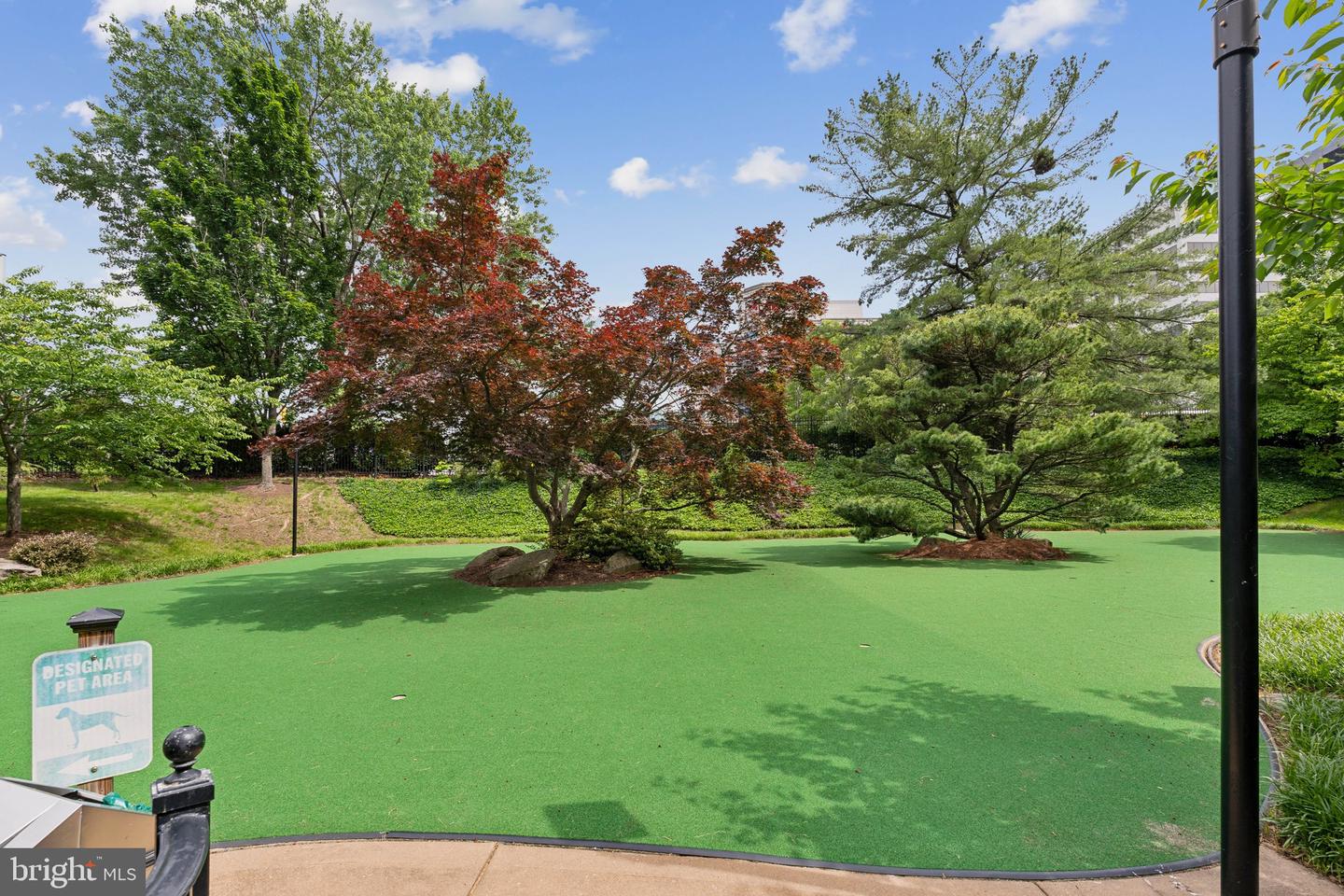 8340 GREENSBORO DR #401, MCLEAN, Virginia 22102, 3 Bedrooms Bedrooms, ,3 BathroomsBathrooms,Residential,For sale,8340 GREENSBORO DR #401,VAFX2240952 MLS # VAFX2240952