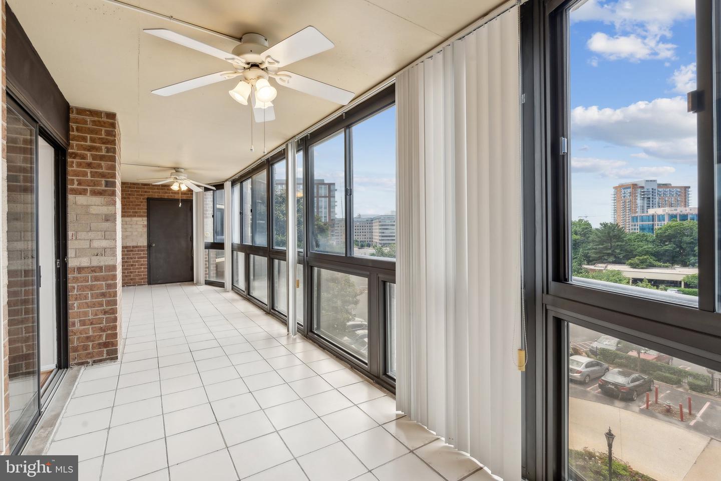 8340 GREENSBORO DR #401, MCLEAN, Virginia 22102, 3 Bedrooms Bedrooms, ,3 BathroomsBathrooms,Residential,For sale,8340 GREENSBORO DR #401,VAFX2240952 MLS # VAFX2240952
