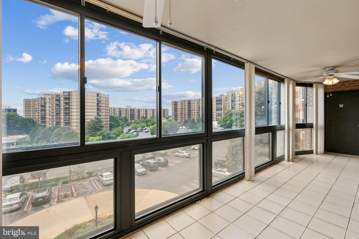 8340 GREENSBORO DR #401, MCLEAN, Virginia 22102, 3 Bedrooms Bedrooms, ,3 BathroomsBathrooms,Residential,For sale,8340 GREENSBORO DR #401,VAFX2240952 MLS # VAFX2240952