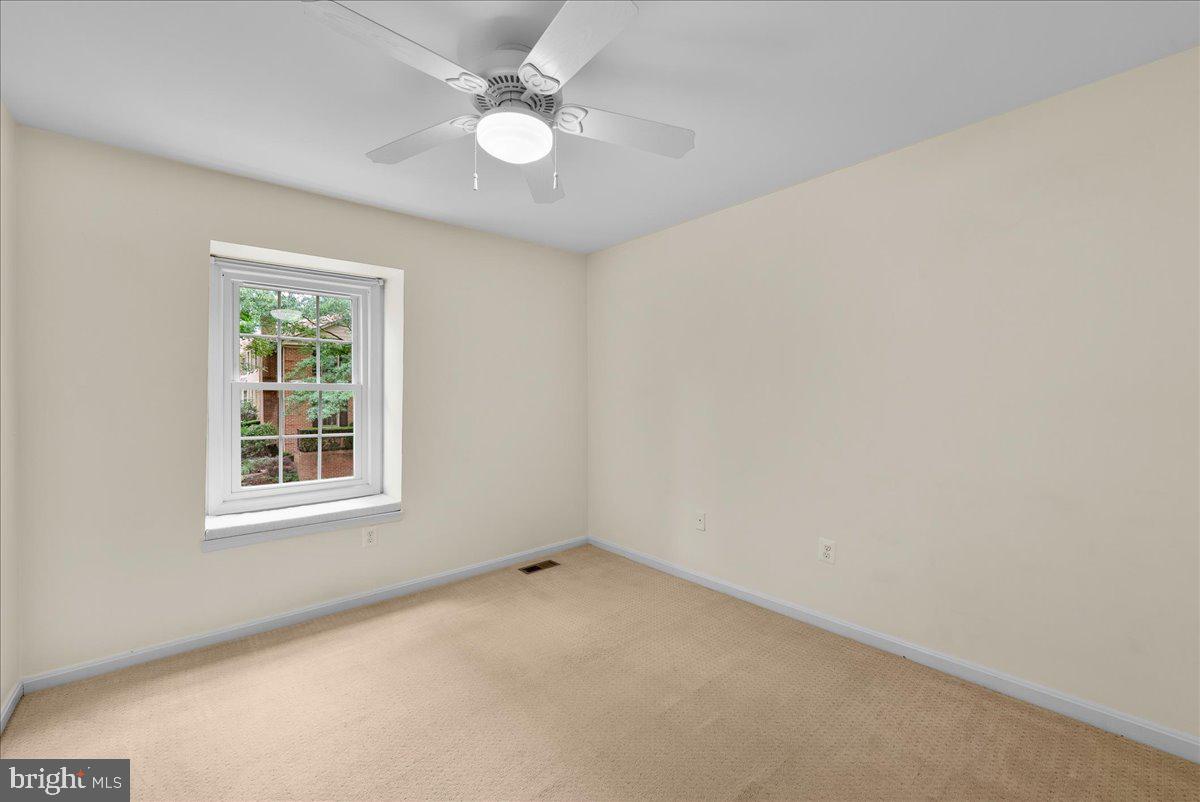 4516 4TH RD N, ARLINGTON, Virginia 22203, 3 Bedrooms Bedrooms, ,3 BathroomsBathrooms,Residential,For sale,4516 4TH RD N,VAAR2057496 MLS # VAAR2057496
