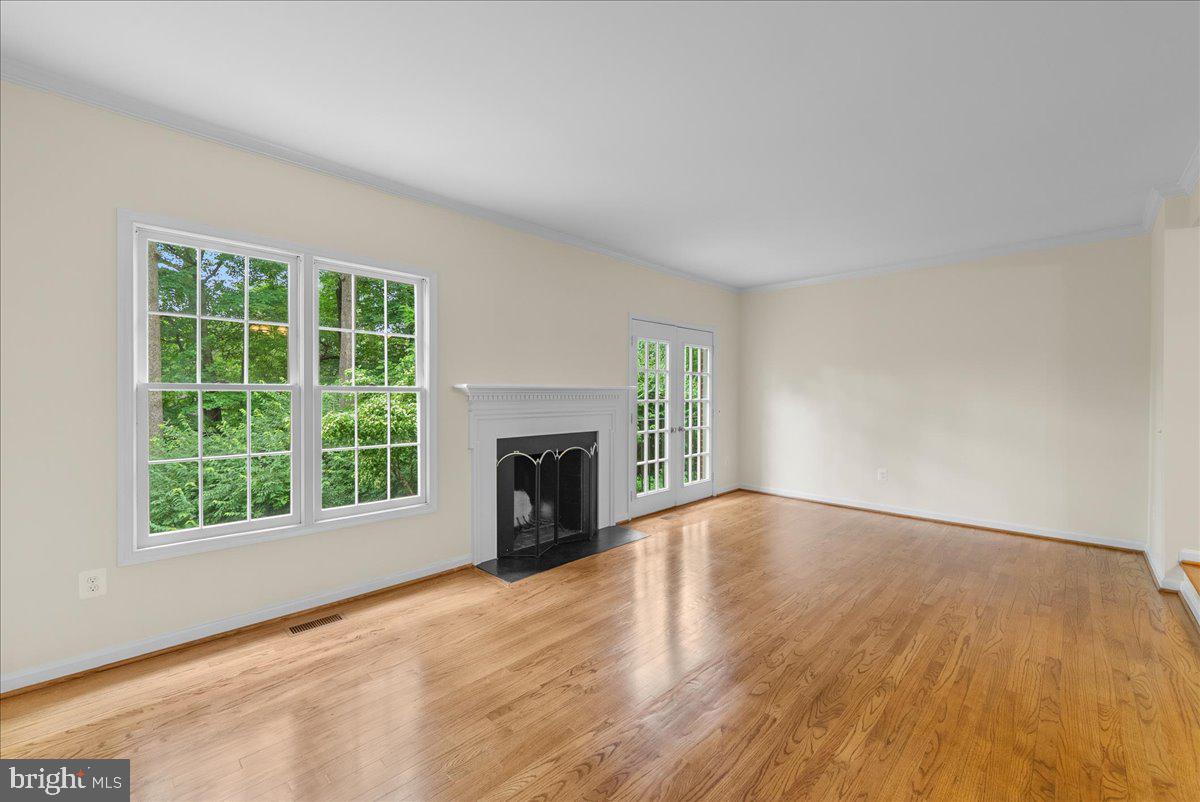 4516 4TH RD N, ARLINGTON, Virginia 22203, 3 Bedrooms Bedrooms, ,3 BathroomsBathrooms,Residential,For sale,4516 4TH RD N,VAAR2057496 MLS # VAAR2057496