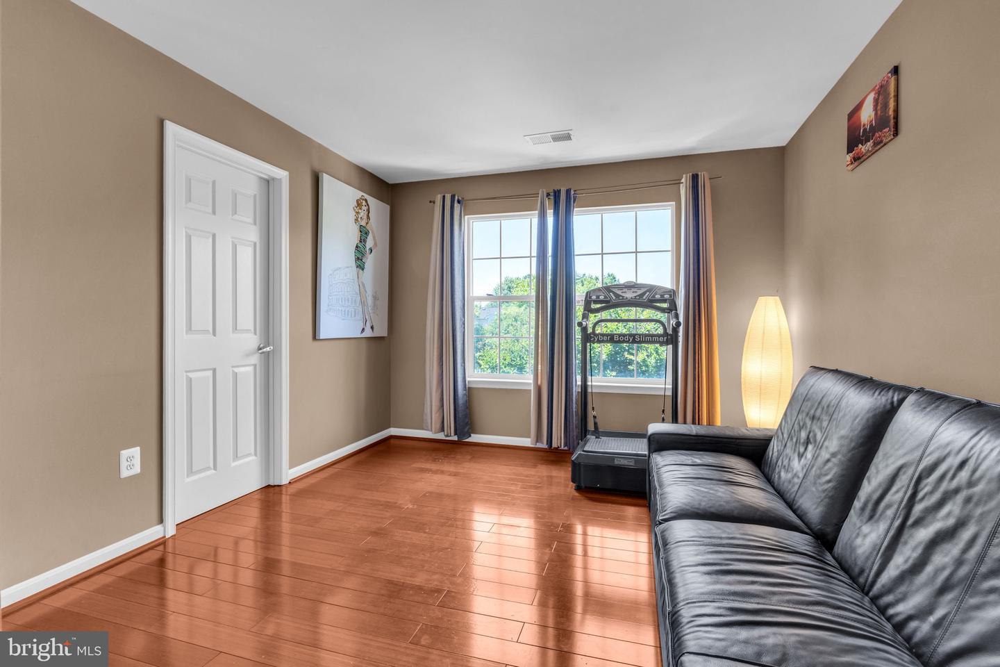8600 DUTCHMAN CT, MANASSAS, Virginia 20110, 5 Bedrooms Bedrooms, ,4 BathroomsBathrooms,Residential,For sale,8600 DUTCHMAN CT,VAMN2008338 MLS # VAMN2008338
