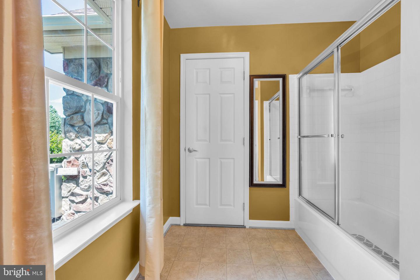 8600 DUTCHMAN CT, MANASSAS, Virginia 20110, 5 Bedrooms Bedrooms, ,4 BathroomsBathrooms,Residential,For sale,8600 DUTCHMAN CT,VAMN2008338 MLS # VAMN2008338
