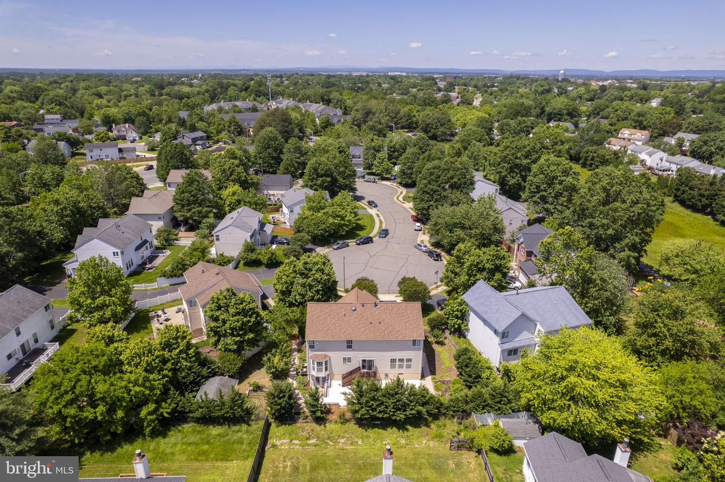 8600 DUTCHMAN CT, MANASSAS, Virginia 20110, 5 Bedrooms Bedrooms, ,4 BathroomsBathrooms,Residential,For sale,8600 DUTCHMAN CT,VAMN2008338 MLS # VAMN2008338