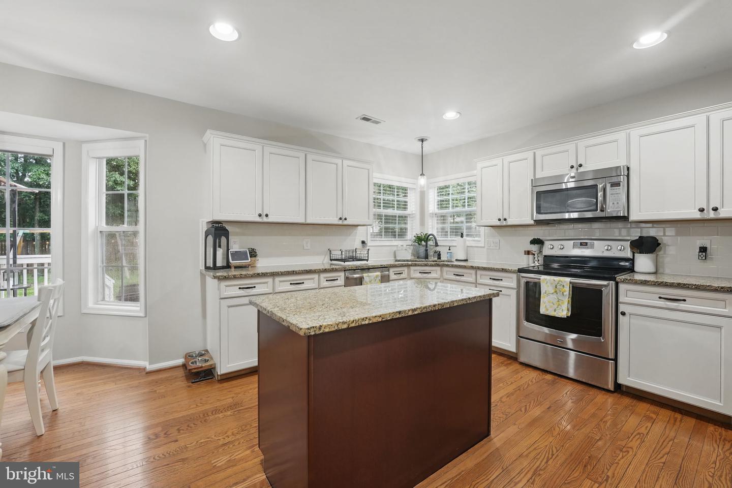 8408 LIPPIZAN PL, GAINESVILLE, Virginia 20155, 4 Bedrooms Bedrooms, ,3 BathroomsBathrooms,Residential,For sale,8408 LIPPIZAN PL,VAPW2094792 MLS # VAPW2094792