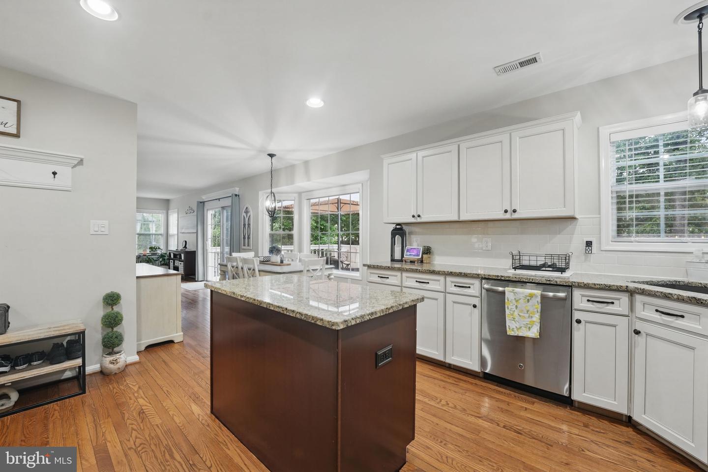 8408 LIPPIZAN PL, GAINESVILLE, Virginia 20155, 4 Bedrooms Bedrooms, ,3 BathroomsBathrooms,Residential,For sale,8408 LIPPIZAN PL,VAPW2094792 MLS # VAPW2094792