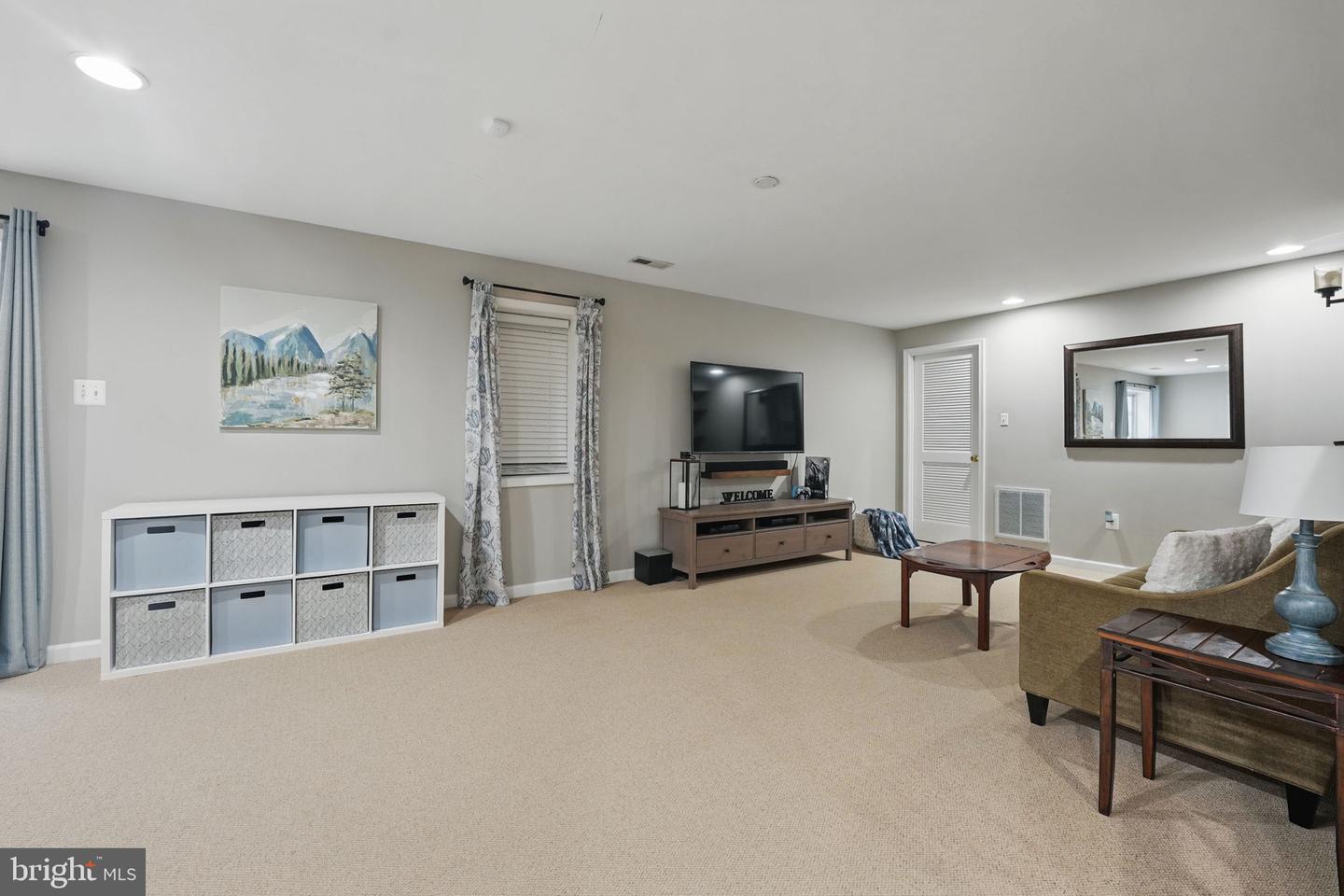 8408 LIPPIZAN PL, GAINESVILLE, Virginia 20155, 4 Bedrooms Bedrooms, ,3 BathroomsBathrooms,Residential,For sale,8408 LIPPIZAN PL,VAPW2094792 MLS # VAPW2094792