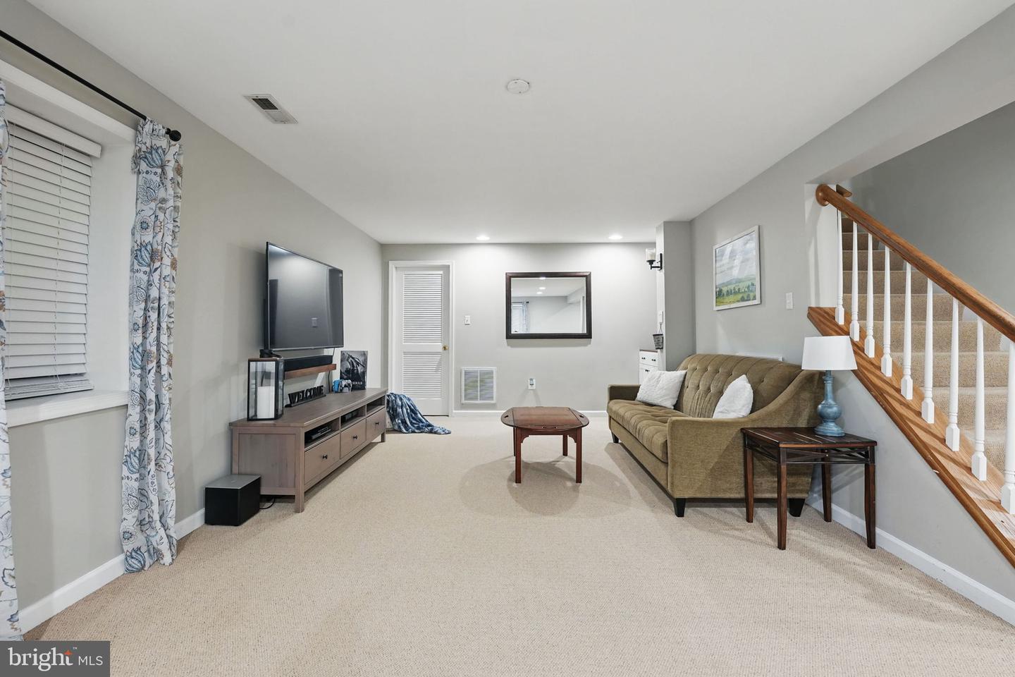 8408 LIPPIZAN PL, GAINESVILLE, Virginia 20155, 4 Bedrooms Bedrooms, ,3 BathroomsBathrooms,Residential,For sale,8408 LIPPIZAN PL,VAPW2094792 MLS # VAPW2094792
