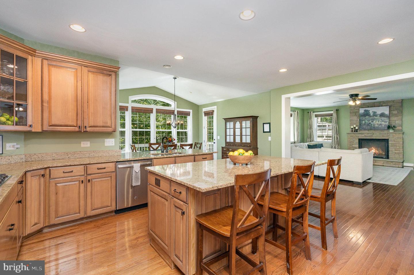 21 BEREA KNOLLS DR, FREDERICKSBURG, Virginia 22406, 5 Bedrooms Bedrooms, ,3 BathroomsBathrooms,Residential,For sale,21 BEREA KNOLLS DR,VAST2038912 MLS # VAST2038912