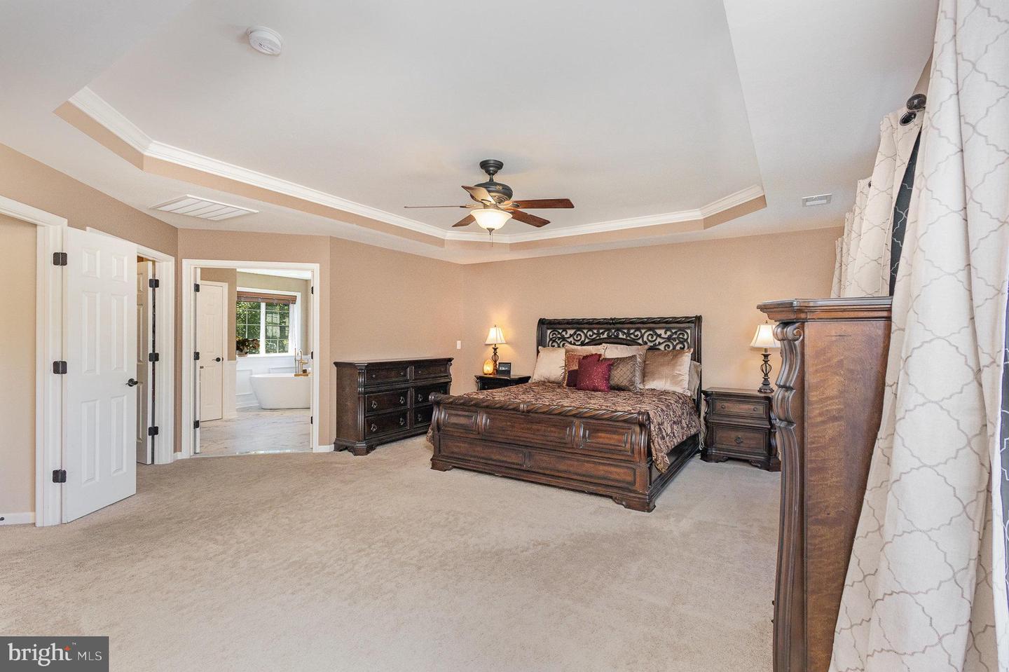 21 BEREA KNOLLS DR, FREDERICKSBURG, Virginia 22406, 5 Bedrooms Bedrooms, ,3 BathroomsBathrooms,Residential,For sale,21 BEREA KNOLLS DR,VAST2038912 MLS # VAST2038912