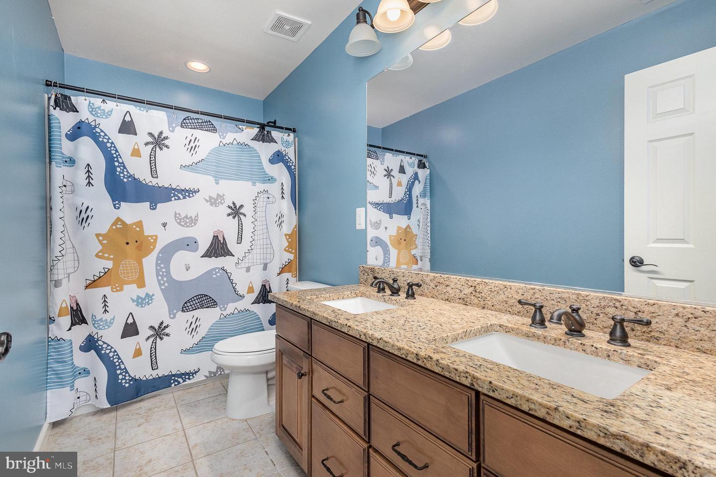 21 BEREA KNOLLS DR, FREDERICKSBURG, Virginia 22406, 5 Bedrooms Bedrooms, ,3 BathroomsBathrooms,Residential,For sale,21 BEREA KNOLLS DR,VAST2038912 MLS # VAST2038912