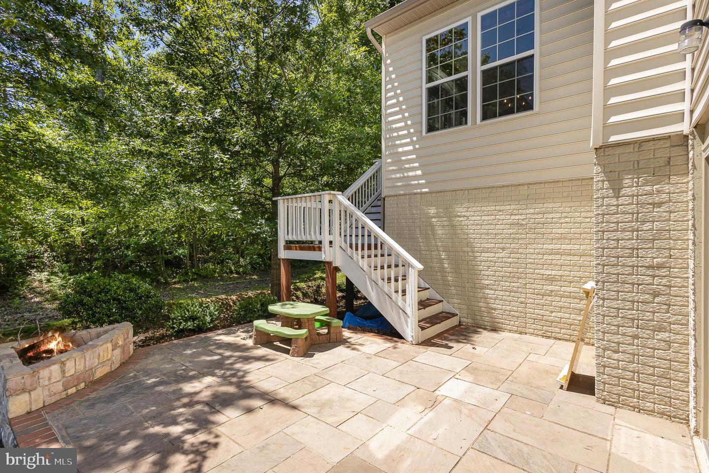 21 BEREA KNOLLS DR, FREDERICKSBURG, Virginia 22406, 5 Bedrooms Bedrooms, ,3 BathroomsBathrooms,Residential,For sale,21 BEREA KNOLLS DR,VAST2038912 MLS # VAST2038912