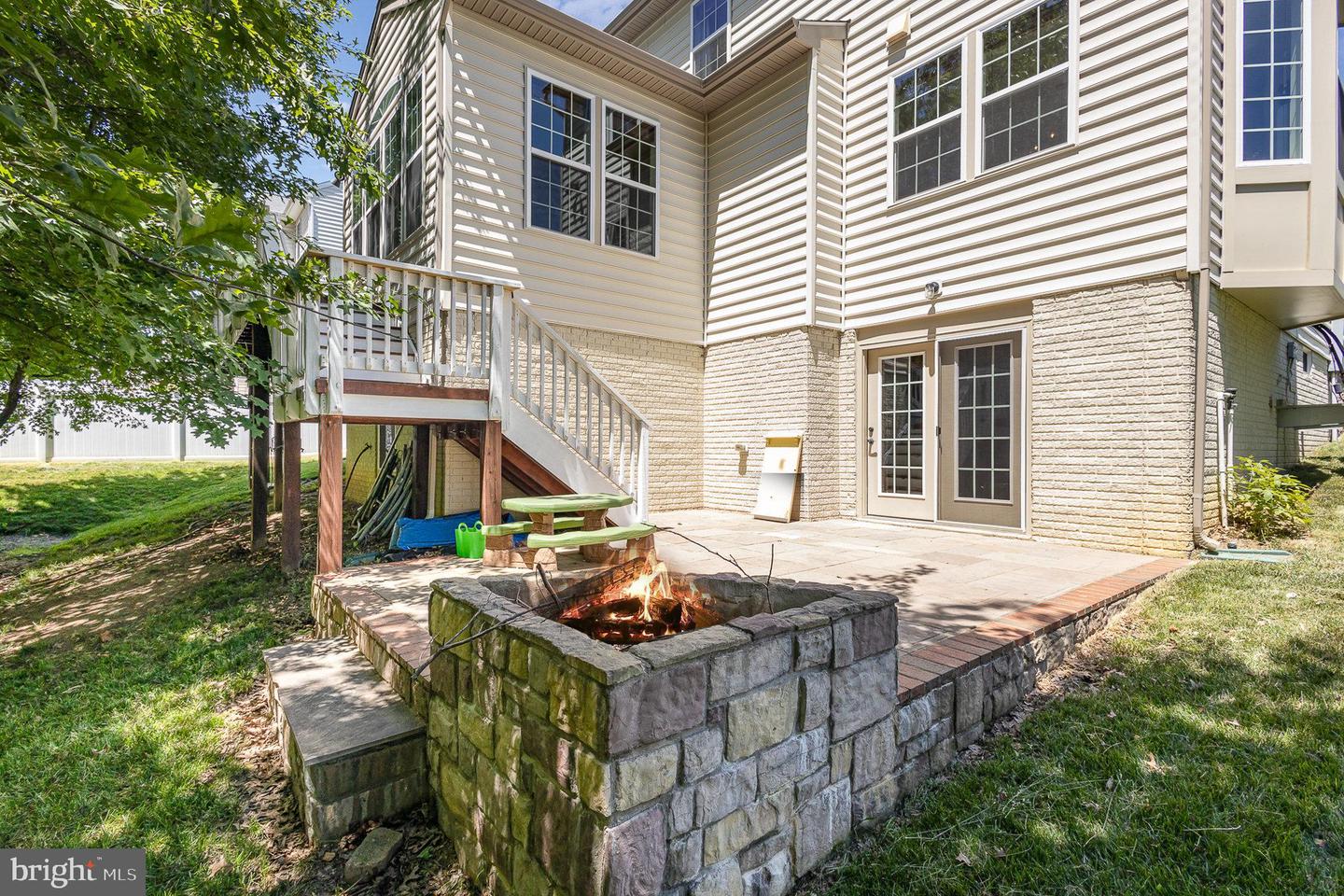21 BEREA KNOLLS DR, FREDERICKSBURG, Virginia 22406, 5 Bedrooms Bedrooms, ,3 BathroomsBathrooms,Residential,For sale,21 BEREA KNOLLS DR,VAST2038912 MLS # VAST2038912