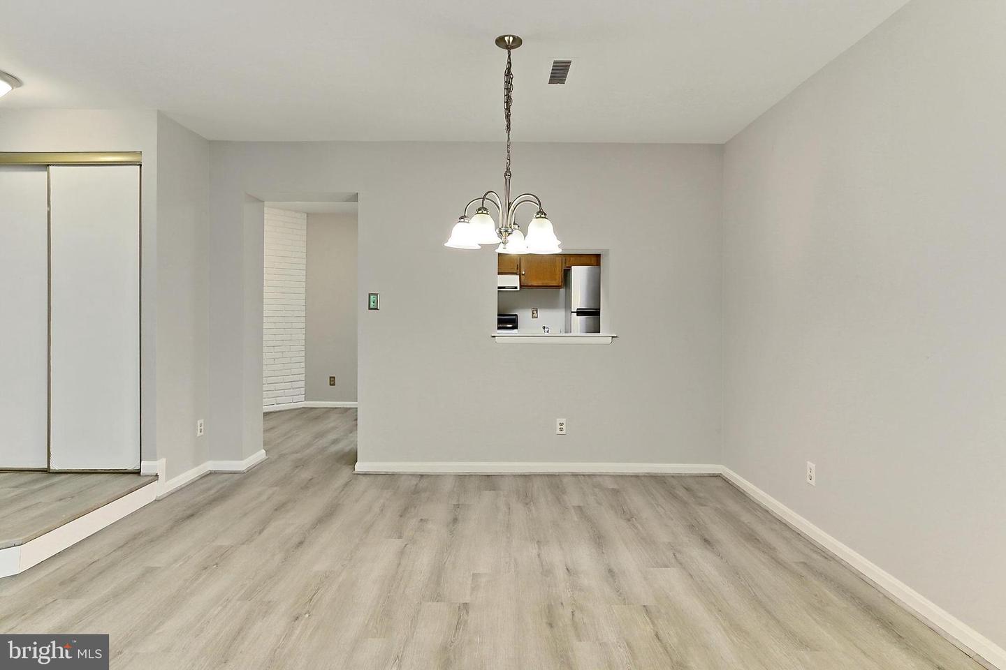 5823 COVE LANDING RD #101, BURKE, Virginia 22015, 1 Bedroom Bedrooms, ,1 BathroomBathrooms,Residential,For sale,5823 COVE LANDING RD #101,VAFX2241346 MLS # VAFX2241346