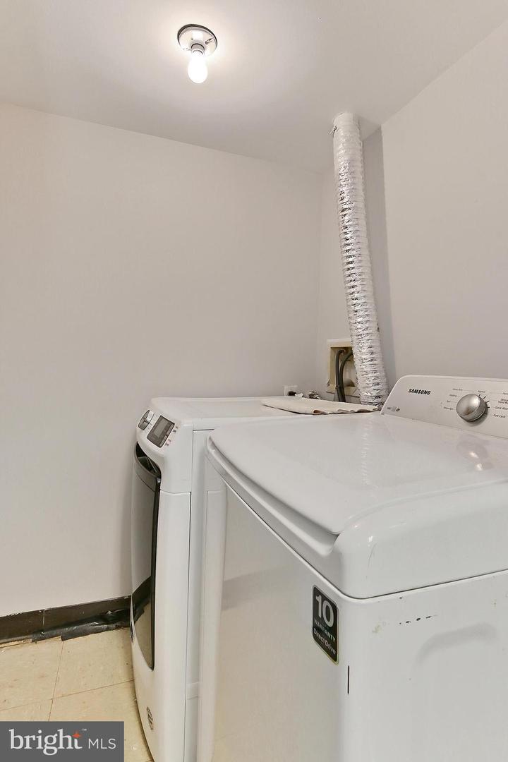 5823 COVE LANDING RD #101, BURKE, Virginia 22015, 1 Bedroom Bedrooms, ,1 BathroomBathrooms,Residential,For sale,5823 COVE LANDING RD #101,VAFX2241346 MLS # VAFX2241346