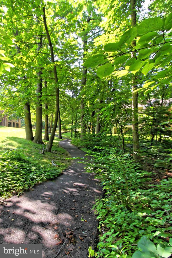 5823 COVE LANDING RD #101, BURKE, Virginia 22015, 1 Bedroom Bedrooms, ,1 BathroomBathrooms,Residential,For sale,5823 COVE LANDING RD #101,VAFX2241346 MLS # VAFX2241346