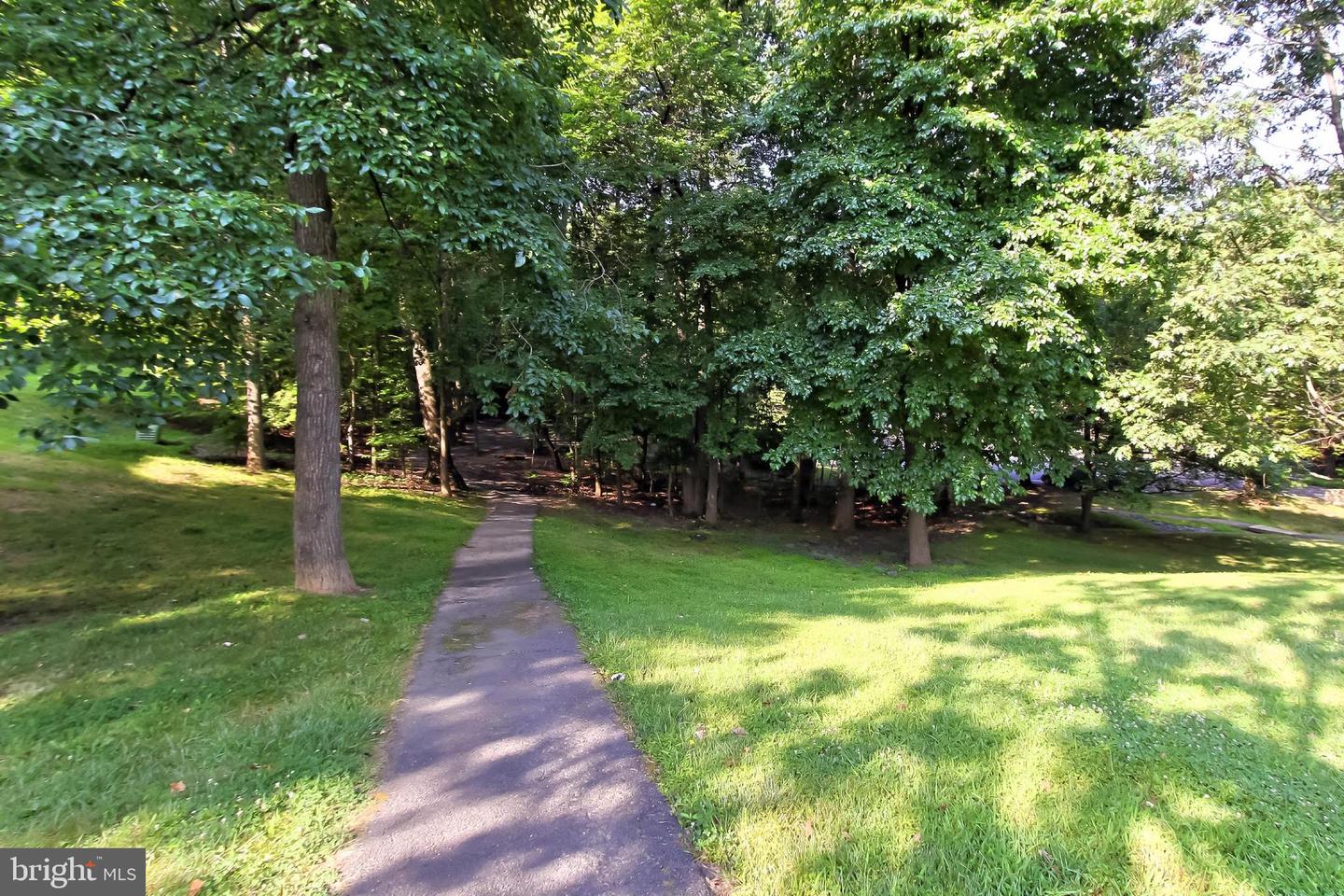 5823 COVE LANDING RD #101, BURKE, Virginia 22015, 1 Bedroom Bedrooms, ,1 BathroomBathrooms,Residential,For sale,5823 COVE LANDING RD #101,VAFX2241346 MLS # VAFX2241346