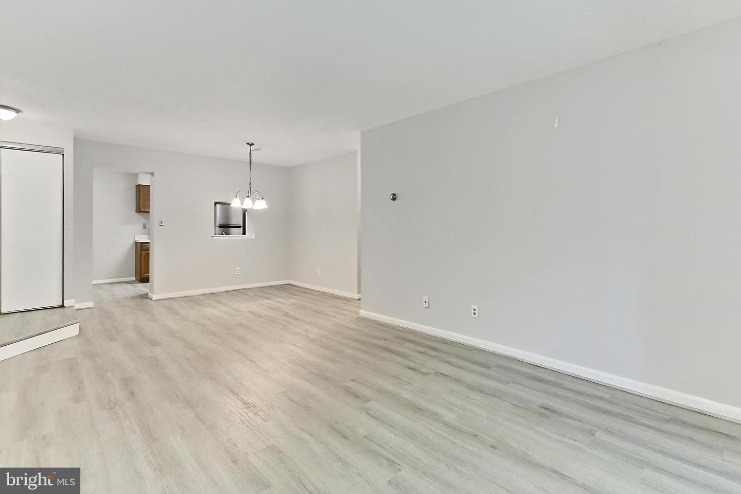 5823 COVE LANDING RD #101, BURKE, Virginia 22015, 1 Bedroom Bedrooms, ,1 BathroomBathrooms,Residential,For sale,5823 COVE LANDING RD #101,VAFX2241346 MLS # VAFX2241346