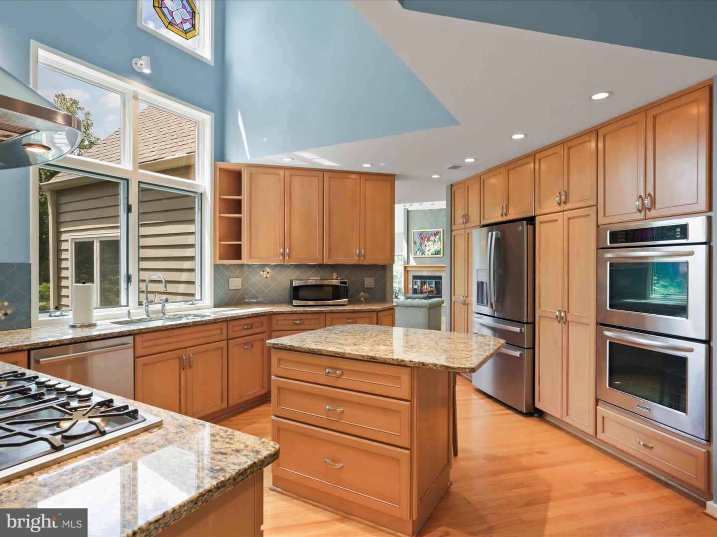 11583 GREENWICH POINT RD, RESTON, Virginia 20194, 5 Bedrooms Bedrooms, ,5 BathroomsBathrooms,Residential,For sale,11583 GREENWICH POINT RD,VAFX2241476 MLS # VAFX2241476