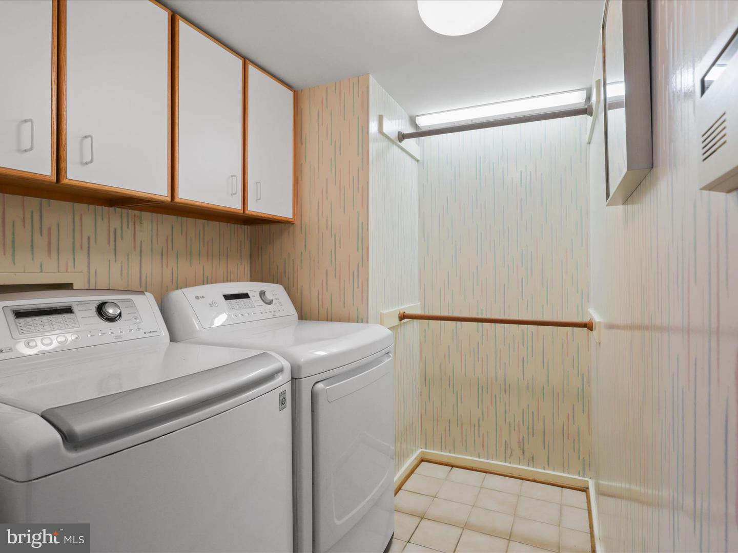 11583 GREENWICH POINT RD, RESTON, Virginia 20194, 5 Bedrooms Bedrooms, ,5 BathroomsBathrooms,Residential,For sale,11583 GREENWICH POINT RD,VAFX2241476 MLS # VAFX2241476