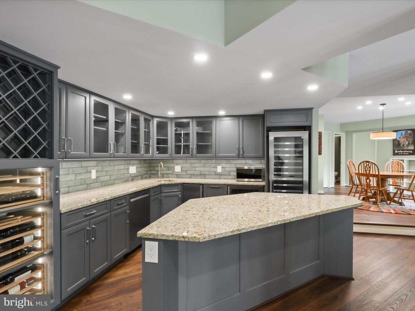 11583 GREENWICH POINT RD, RESTON, Virginia 20194, 5 Bedrooms Bedrooms, ,5 BathroomsBathrooms,Residential,For sale,11583 GREENWICH POINT RD,VAFX2241476 MLS # VAFX2241476