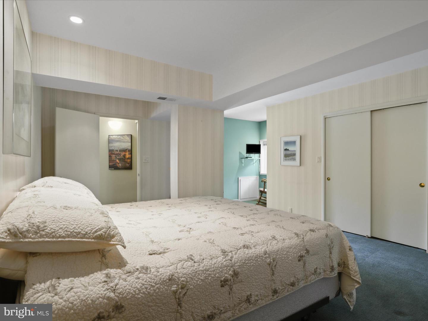 11583 GREENWICH POINT RD, RESTON, Virginia 20194, 5 Bedrooms Bedrooms, ,5 BathroomsBathrooms,Residential,For sale,11583 GREENWICH POINT RD,VAFX2241476 MLS # VAFX2241476