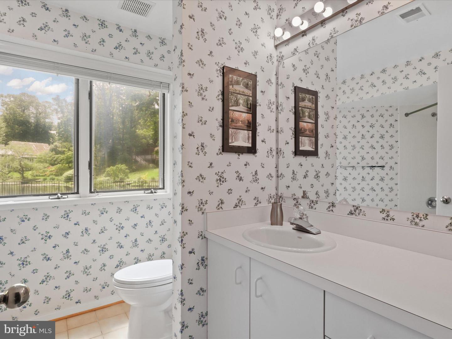 11583 GREENWICH POINT RD, RESTON, Virginia 20194, 5 Bedrooms Bedrooms, ,5 BathroomsBathrooms,Residential,For sale,11583 GREENWICH POINT RD,VAFX2241476 MLS # VAFX2241476