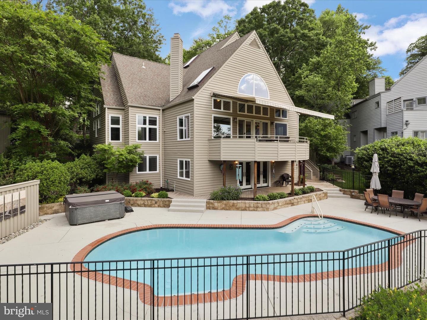 11583 GREENWICH POINT RD, RESTON, Virginia 20194, 5 Bedrooms Bedrooms, ,5 BathroomsBathrooms,Residential,For sale,11583 GREENWICH POINT RD,VAFX2241476 MLS # VAFX2241476