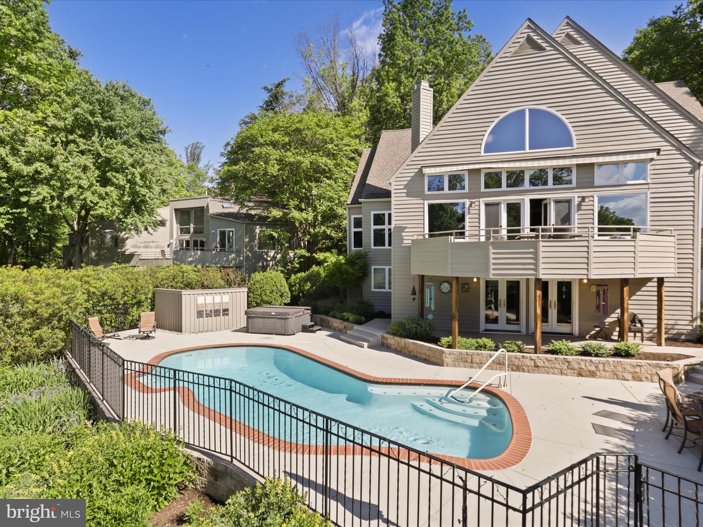 11583 GREENWICH POINT RD, RESTON, Virginia 20194, 5 Bedrooms Bedrooms, ,5 BathroomsBathrooms,Residential,For sale,11583 GREENWICH POINT RD,VAFX2241476 MLS # VAFX2241476