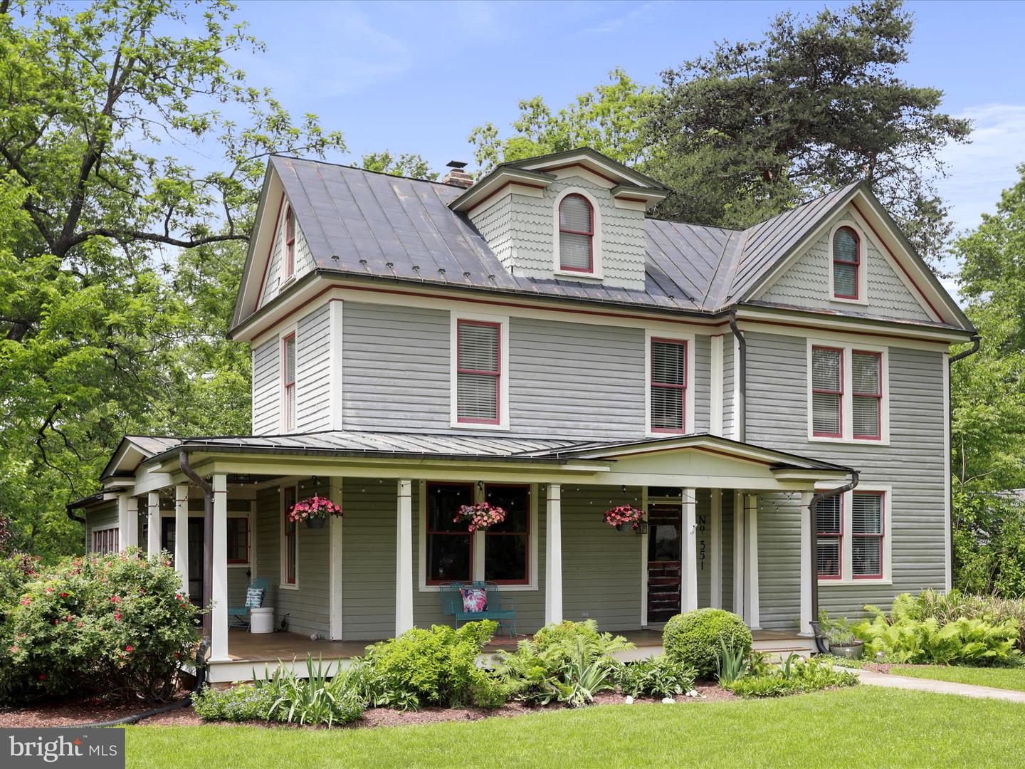 351 S ORCHARD DR, PURCELLVILLE, Virginia 20132, 5 Bedrooms Bedrooms, ,2 BathroomsBathrooms,Residential,For sale,351 S ORCHARD DR,VALO2096808 MLS # VALO2096808