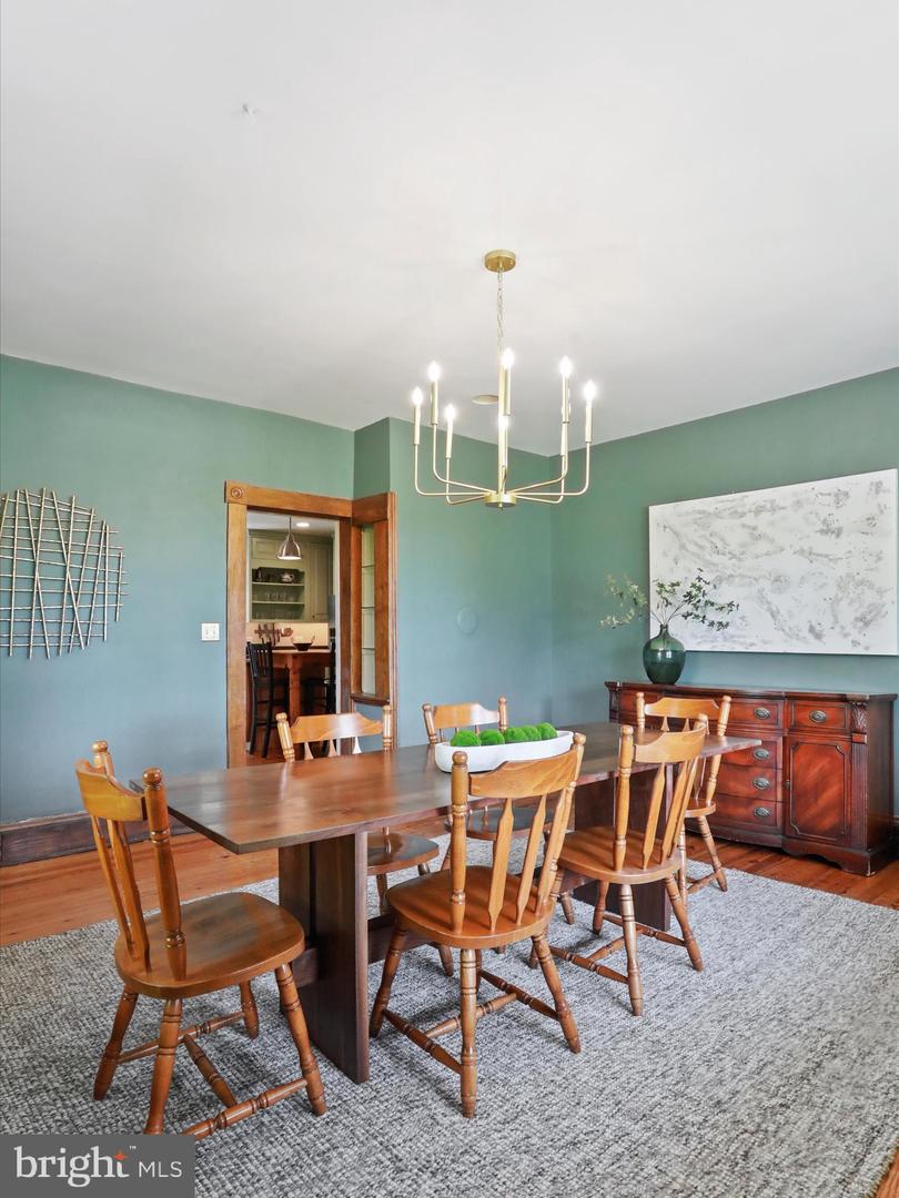 351 S ORCHARD DR, PURCELLVILLE, Virginia 20132, 5 Bedrooms Bedrooms, ,2 BathroomsBathrooms,Residential,For sale,351 S ORCHARD DR,VALO2096808 MLS # VALO2096808