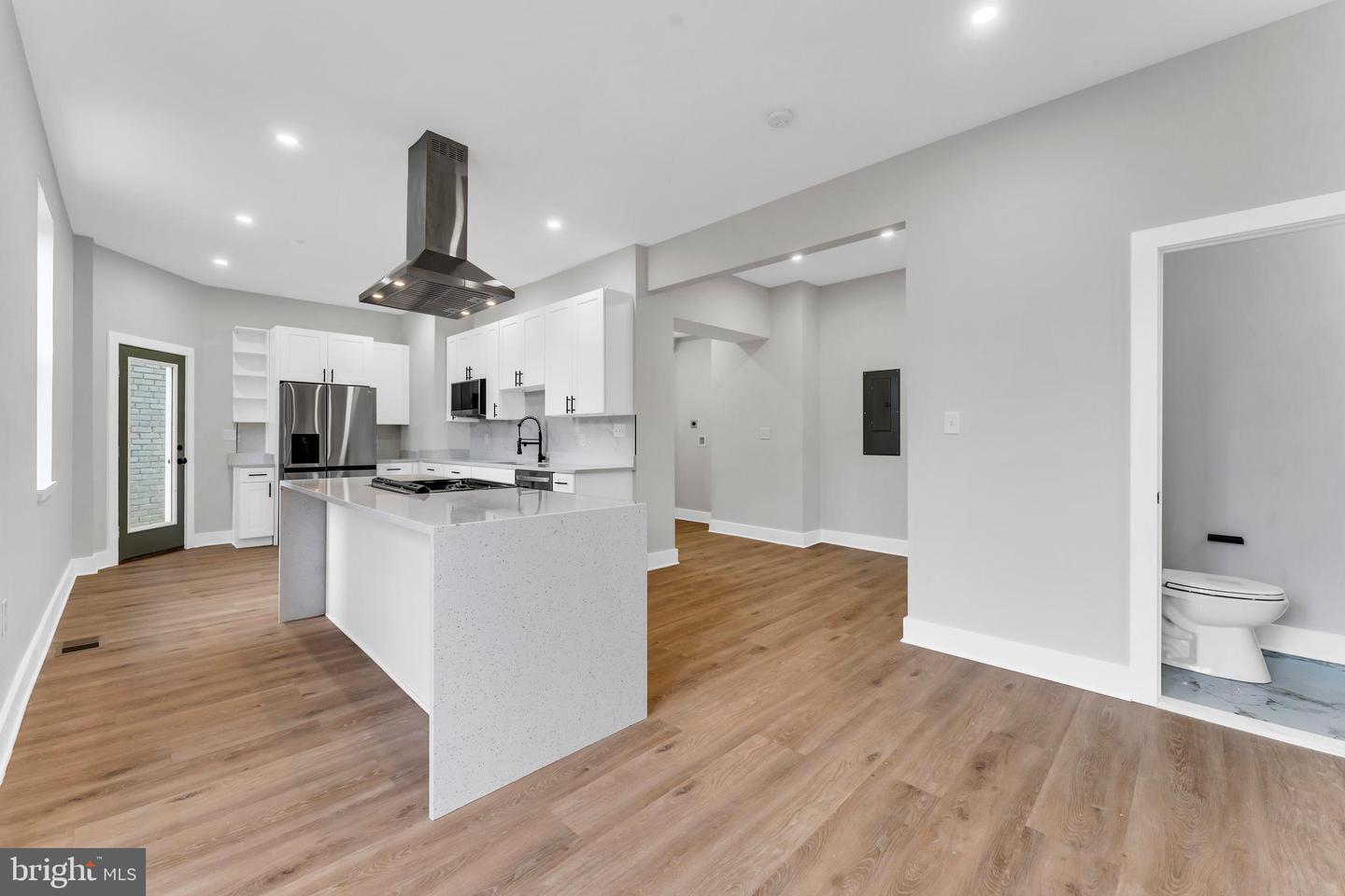3521 NEW HAMPSHIRE AVE NW #B, WASHINGTON, District Of Columbia 20010, 3 Bedrooms Bedrooms, ,2 BathroomsBathrooms,Residential,For sale,3521 NEW HAMPSHIRE AVE NW #B,DCDC2201226 MLS # DCDC2201226