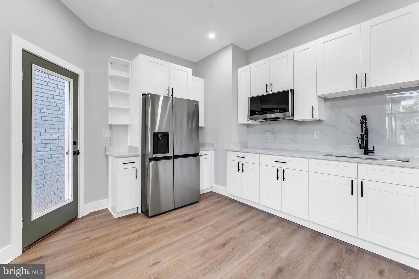 3521 NEW HAMPSHIRE AVE NW #B, WASHINGTON, District Of Columbia 20010, 3 Bedrooms Bedrooms, ,2 BathroomsBathrooms,Residential,For sale,3521 NEW HAMPSHIRE AVE NW #B,DCDC2201226 MLS # DCDC2201226