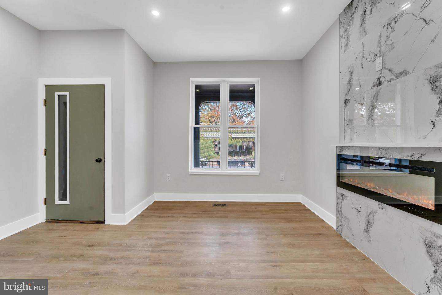 3521 NEW HAMPSHIRE AVE NW #B, WASHINGTON, District Of Columbia 20010, 3 Bedrooms Bedrooms, ,2 BathroomsBathrooms,Residential,For sale,3521 NEW HAMPSHIRE AVE NW #B,DCDC2201226 MLS # DCDC2201226