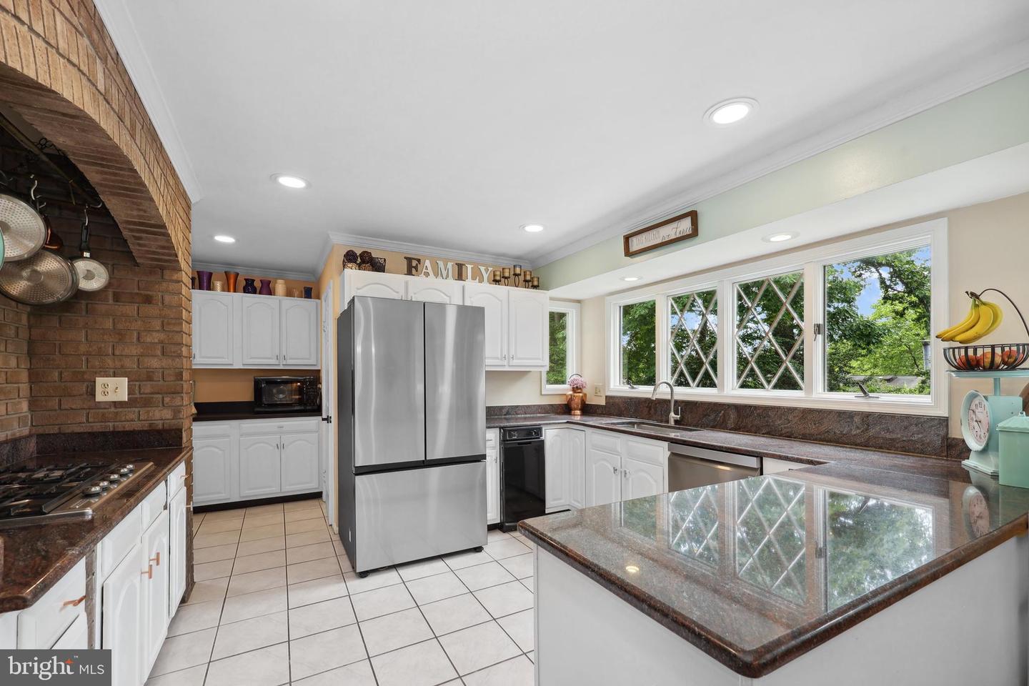 10217 GROVEWOOD WAY, FAIRFAX, Virginia 22032, 4 Bedrooms Bedrooms, ,2 BathroomsBathrooms,Residential,For sale,10217 GROVEWOOD WAY,VAFX2241674 MLS # VAFX2241674