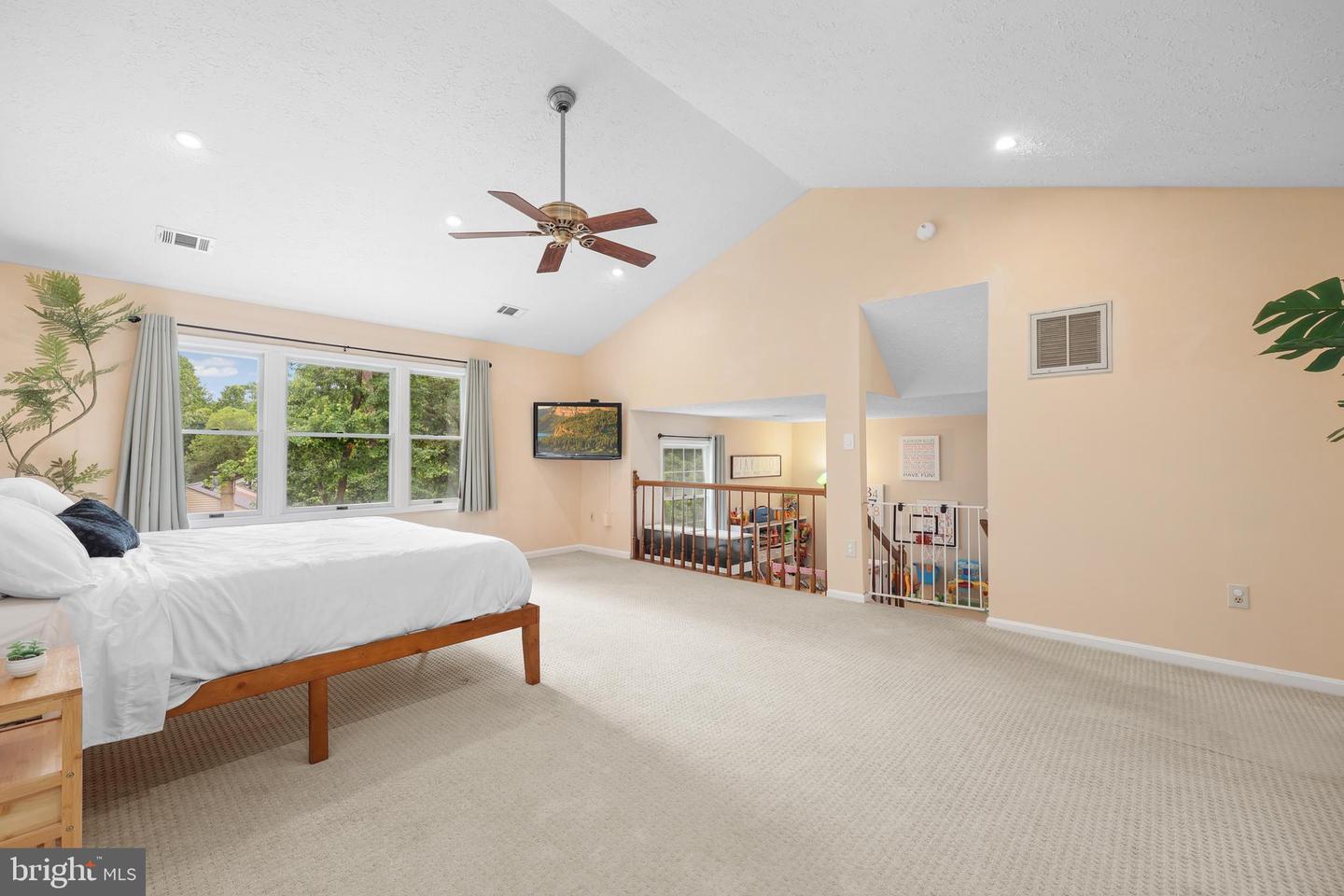 10217 GROVEWOOD WAY, FAIRFAX, Virginia 22032, 4 Bedrooms Bedrooms, ,2 BathroomsBathrooms,Residential,For sale,10217 GROVEWOOD WAY,VAFX2241674 MLS # VAFX2241674