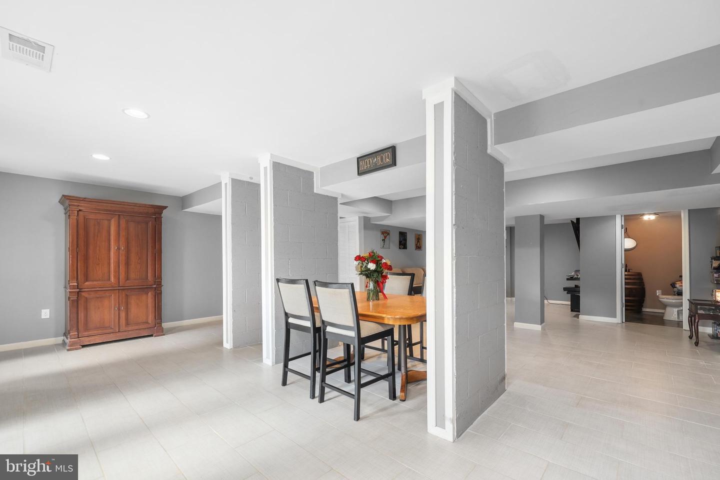 10217 GROVEWOOD WAY, FAIRFAX, Virginia 22032, 4 Bedrooms Bedrooms, ,2 BathroomsBathrooms,Residential,For sale,10217 GROVEWOOD WAY,VAFX2241674 MLS # VAFX2241674