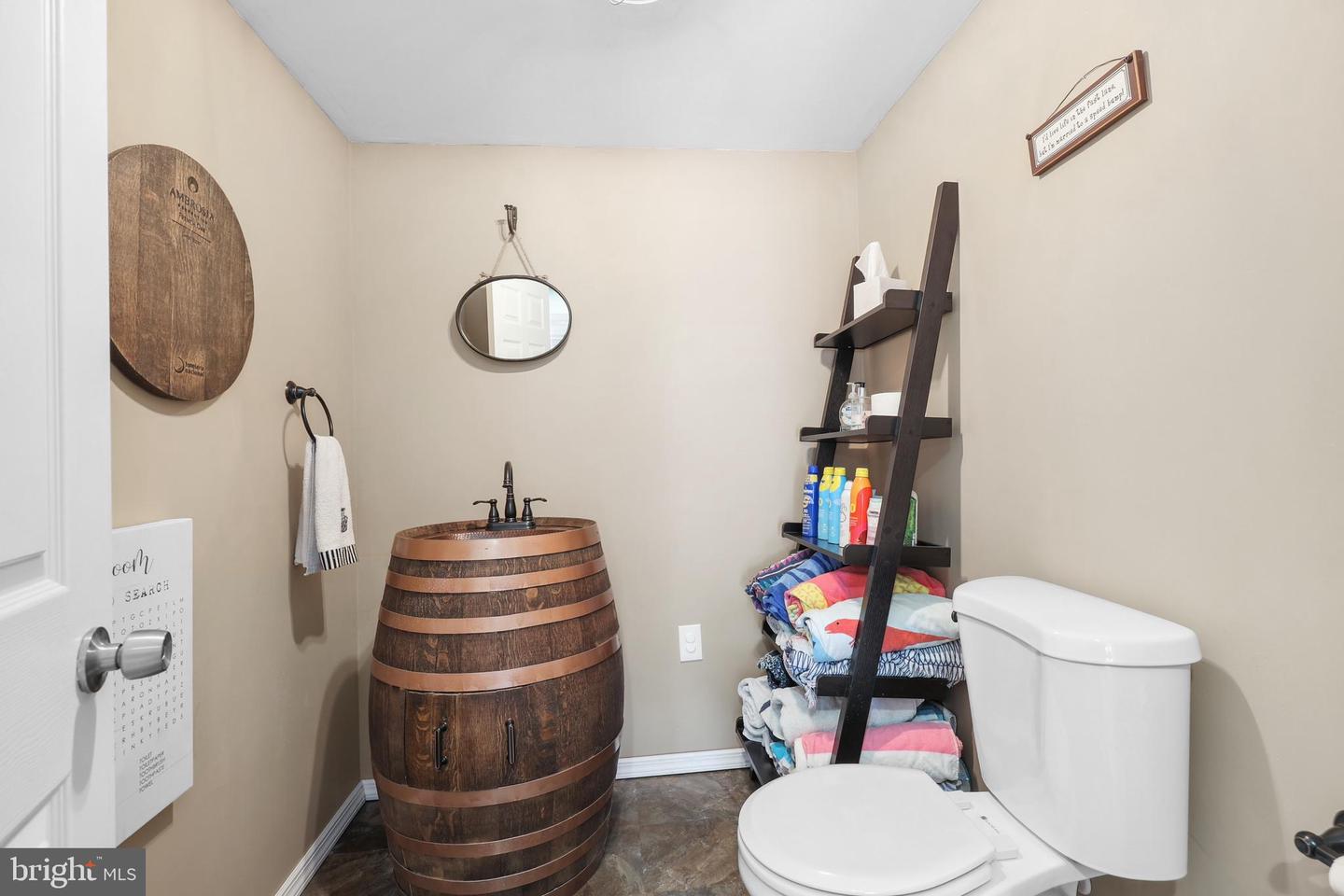10217 GROVEWOOD WAY, FAIRFAX, Virginia 22032, 4 Bedrooms Bedrooms, ,2 BathroomsBathrooms,Residential,For sale,10217 GROVEWOOD WAY,VAFX2241674 MLS # VAFX2241674