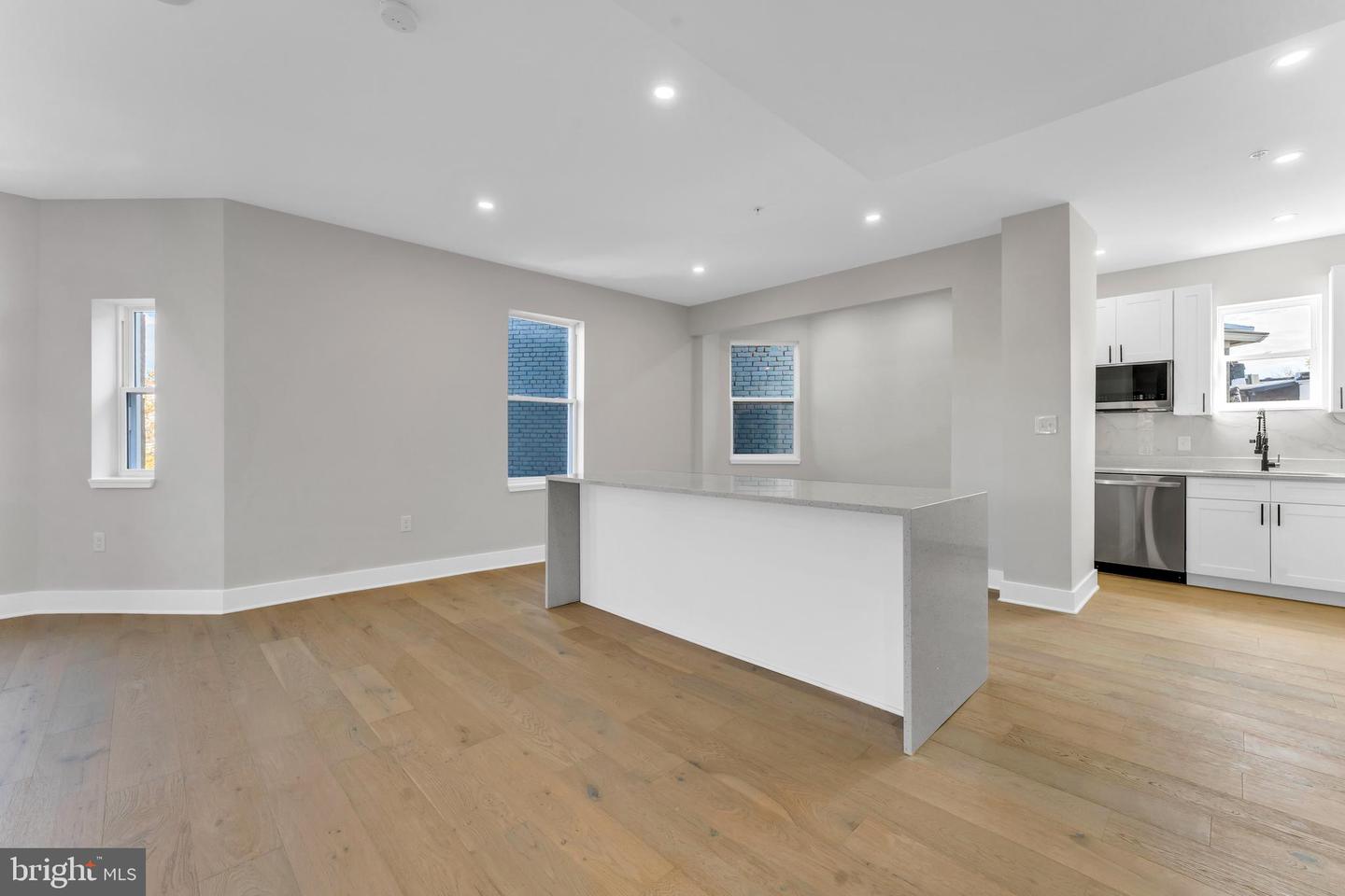 3521 NEW HAMPSHIRE AVE NW #A, WASHINGTON, District Of Columbia 20010, 3 Bedrooms Bedrooms, ,2 BathroomsBathrooms,Residential,For sale,3521 NEW HAMPSHIRE AVE NW #A,DCDC2201262 MLS # DCDC2201262