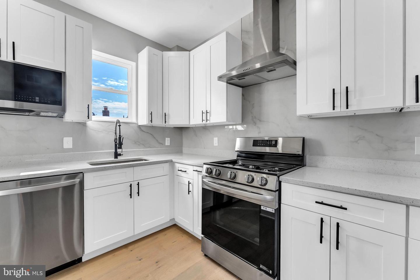 3521 NEW HAMPSHIRE AVE NW #A, WASHINGTON, District Of Columbia 20010, 3 Bedrooms Bedrooms, ,2 BathroomsBathrooms,Residential,For sale,3521 NEW HAMPSHIRE AVE NW #A,DCDC2201262 MLS # DCDC2201262
